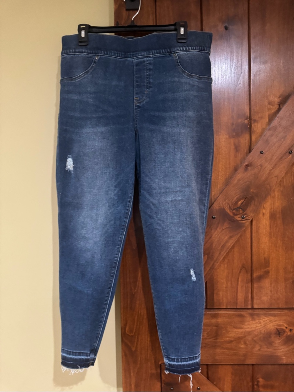 SPANX Dark Blue Stretch Jeggings with Subtle Distress